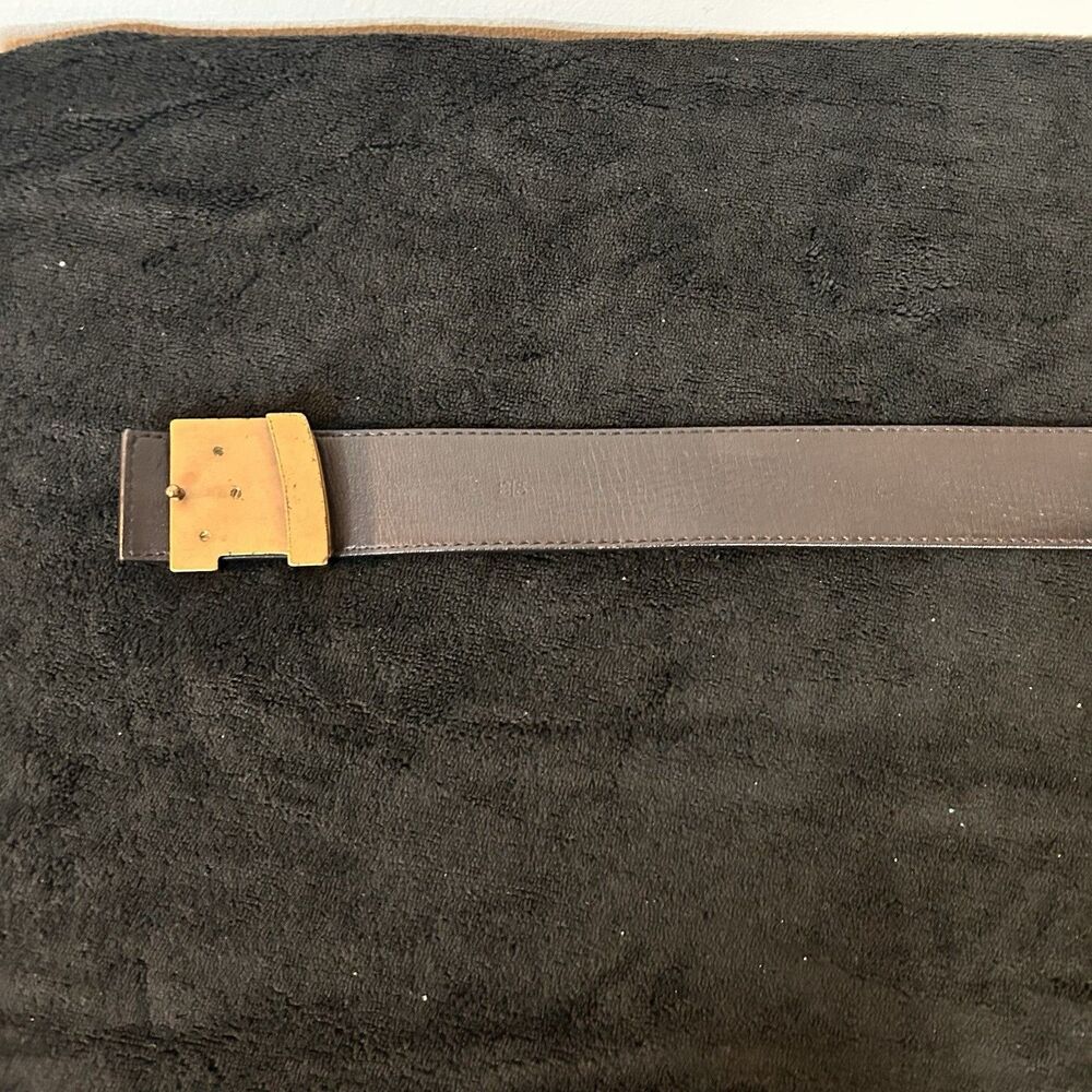 Louis Vuitton Initiales Leather Belt Brown Gold LV Buckle Size Small - Picture 6 of 10